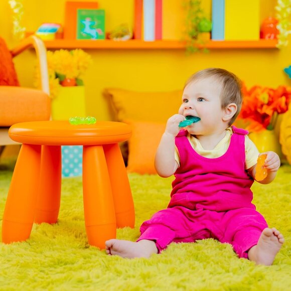 Chill & Teethe Water-Filled BPA-Free Baby Teething Toy, Ages 3 Months+ - Picture 2 of 10